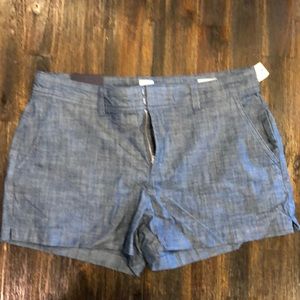 NWT Women’s Gap 3” stretch denim shorts size 8